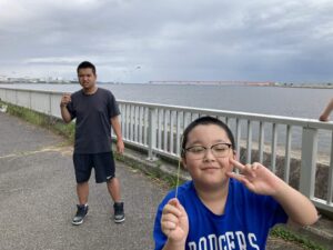 京浜島つばさ公園で飛行機を見学する子どもたち 江戸川区中葛西 放課後等デイサービスたいよう