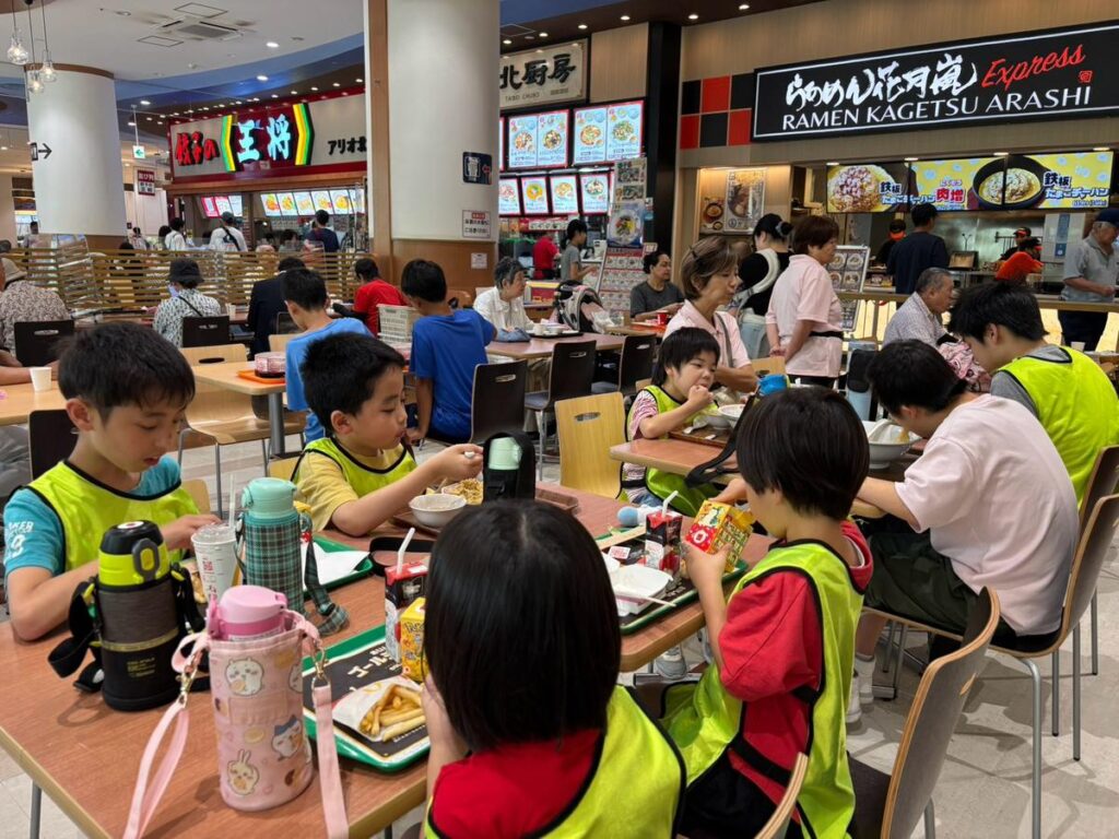 南砂アリオ フードコート お出かけランチ たいよう船堀 江戸川区 放課後等デイサービス